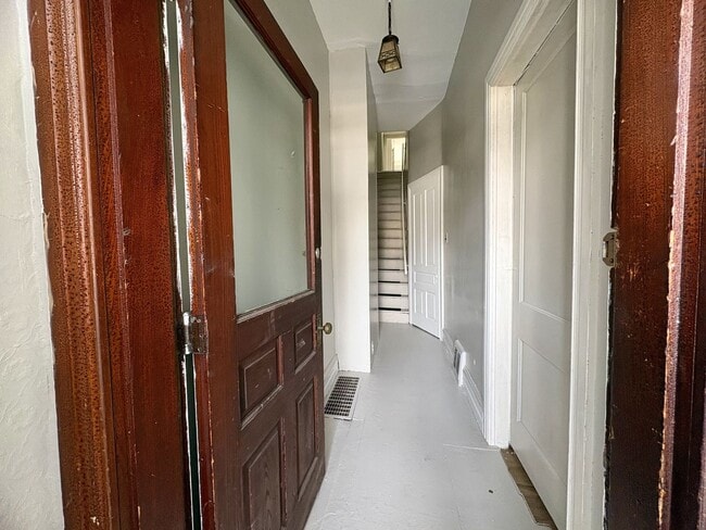 Photo - 22 E Jackson St Unit Apt 2