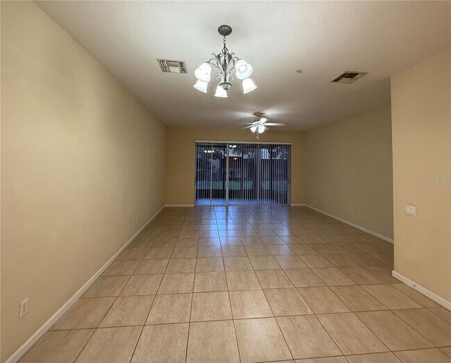 Photo - 2865 Polana St