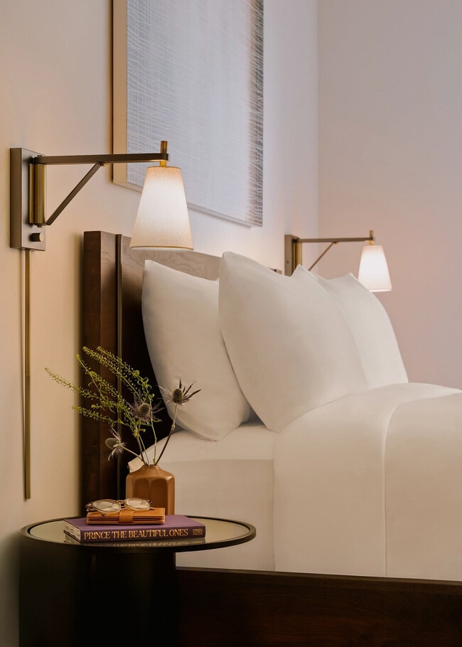 Photo - 77 9th St E Unit SI ID1459968P