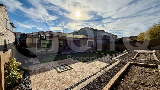 Photo - 1524 W Blaylock Dr