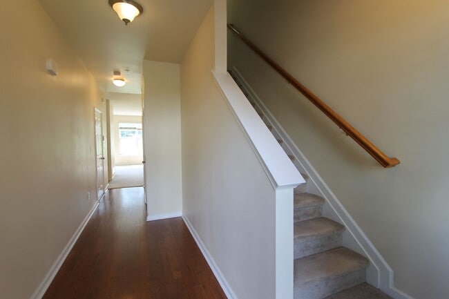 Photo - 316 Ross Ct