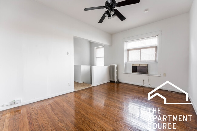 Building Photo - 3036 N Halsted St Unit 1D Rental