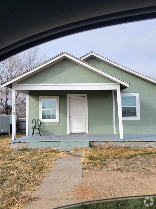 Building Photo - 1710 S Cedar St Rental