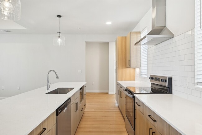 Photo - 3651 S Custer Rd