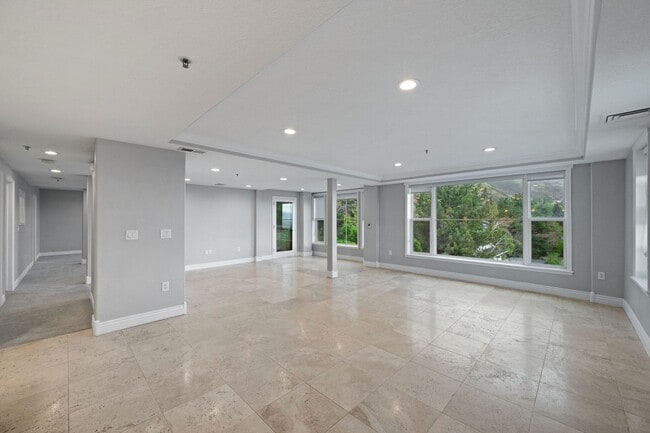 Photo - 3075 Kennedy Dr Unit 403
