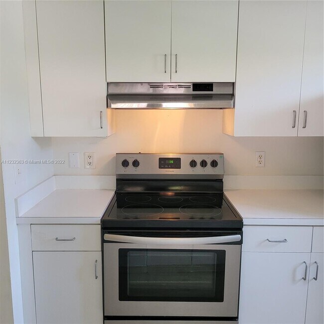 Photo - 2071 Renaissance Blvd Unidad 202