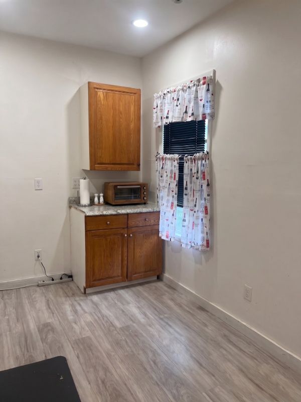 324 Naugatuck Ave