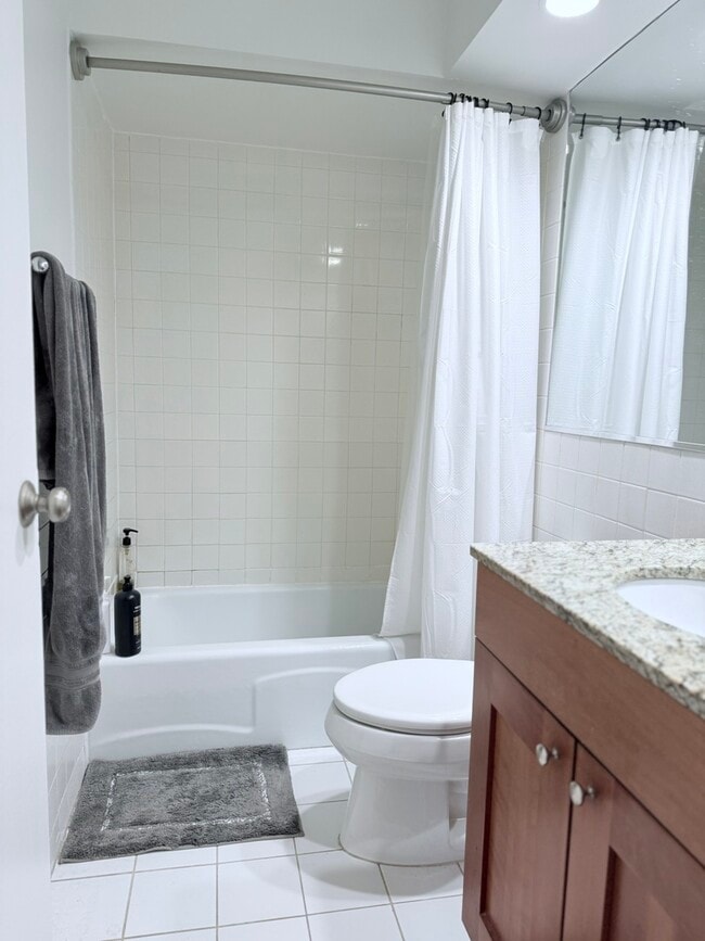 Photo - 3033 N Sheridan Rd Unit 809