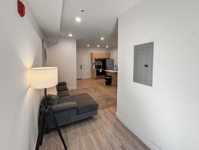 Photo - 2400 E Huntingdon St Unit ID1328498P