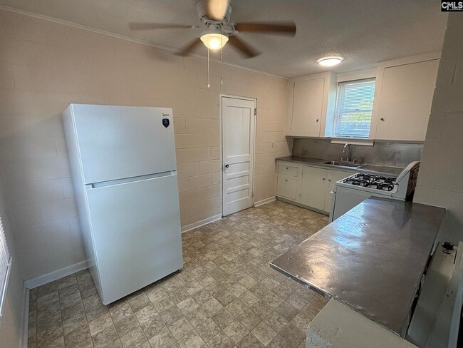 Photo - 611 Oakland Ave