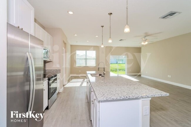 Photo - 2787 Foster Rd SE