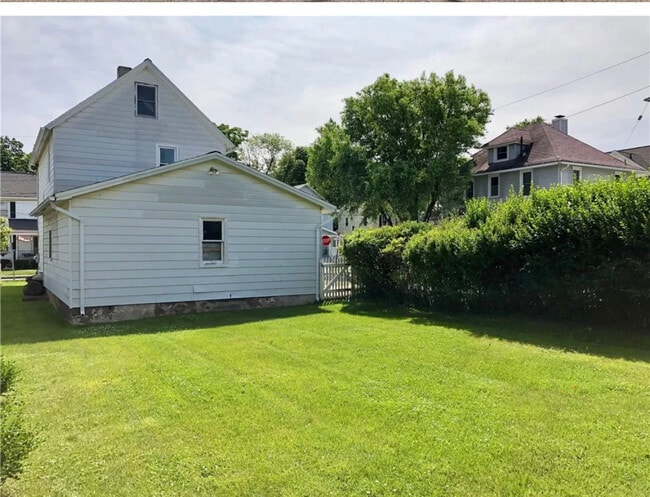 38 Jefferson Ave