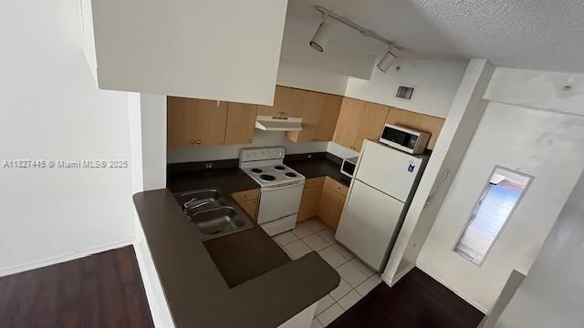 Photo - 2965 NE 185th St Unidad 1508