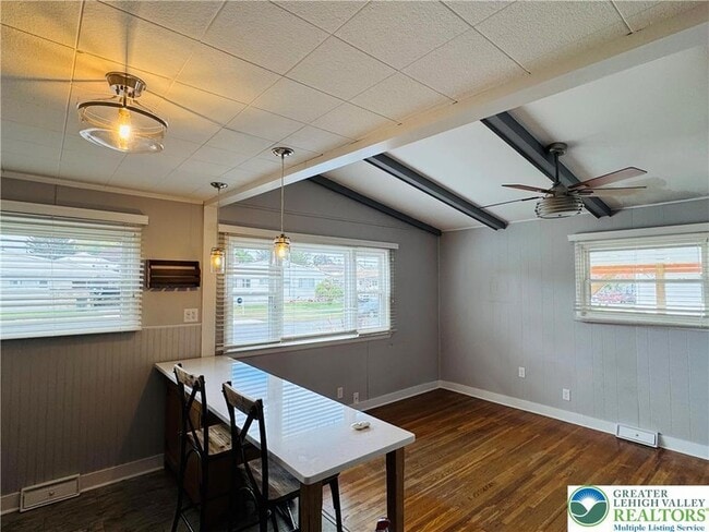 Photo - 1522 Elayne St