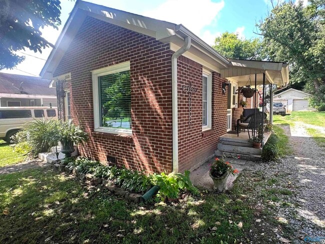 Photo - 1513 Beirne Ave NE