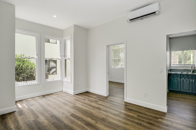 Photo - 3718-3726 First Ave. Unidad 3720