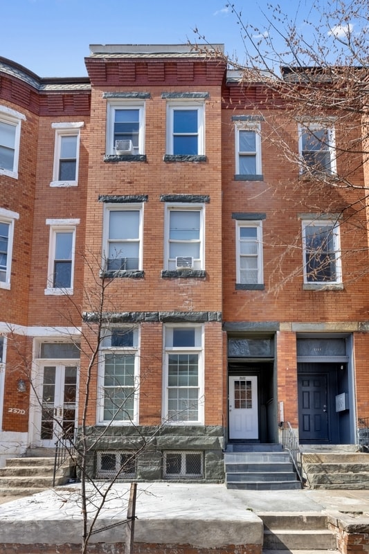Building Photo - 2322 Callow Ave