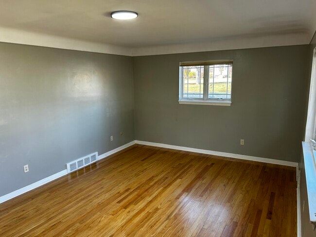 Photo - 1643 Fairview Ave