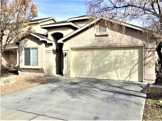 Building Photo - 10400 Calle Chulita NW Rental