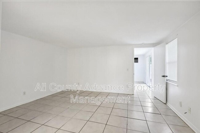 Photo - 1270 8th Ave NE