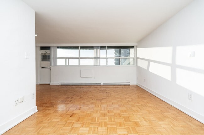 Photo - 265 Dixon Road Unit 1005