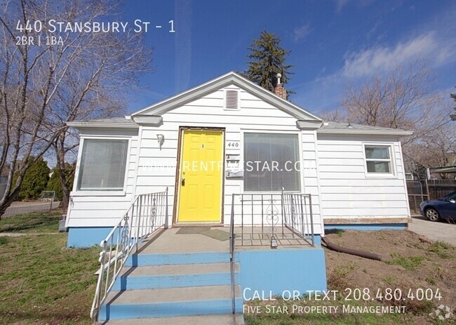 Building Photo - Charming 2 Bedroom Upstairs Apartment Avai... Unit 1