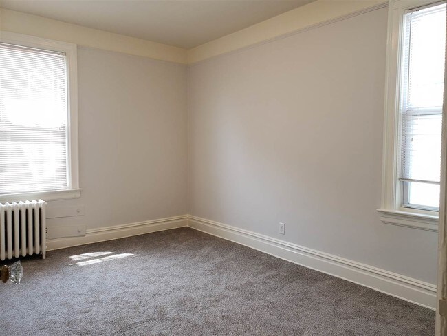 Photo - 35 Broadman Pkwy