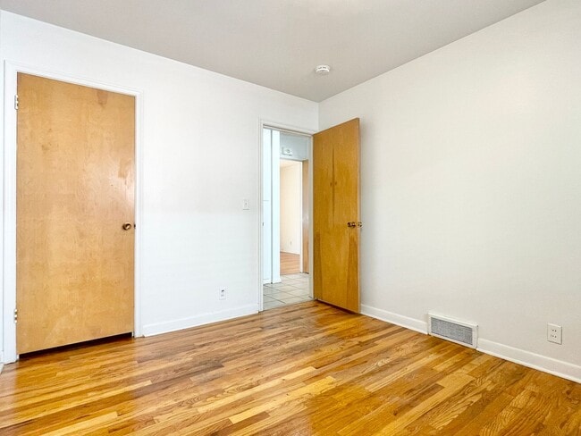 Photo - 1170 Westminster Ave Unidad B