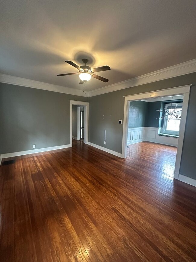 Photo - Gorgeous Renovated Highlands Bungalow – Available for Rent!