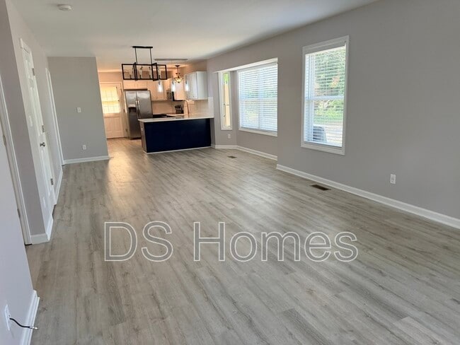 Photo - 1028 Kent St
