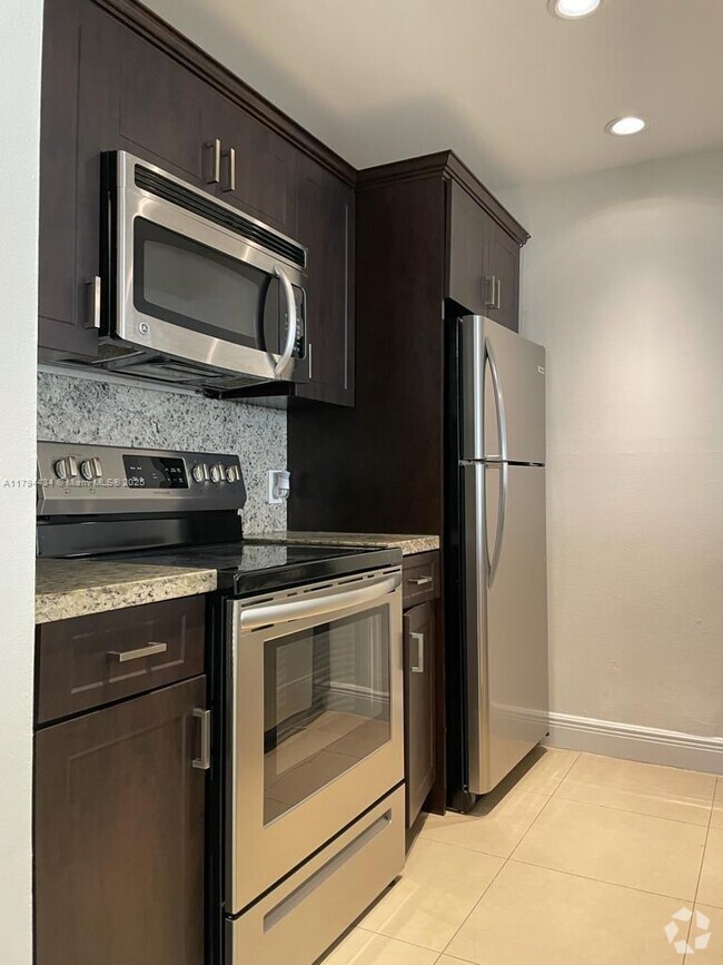 Building Photo - 8120 Geneva Ct Unit 355 Rental
