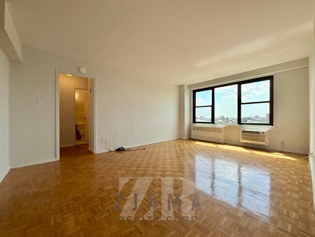 160 Parkside Ave