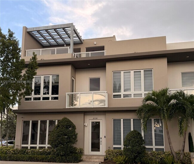 Photo - 10330 NW 66th St