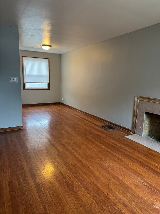 Photo - 2696 East Ave