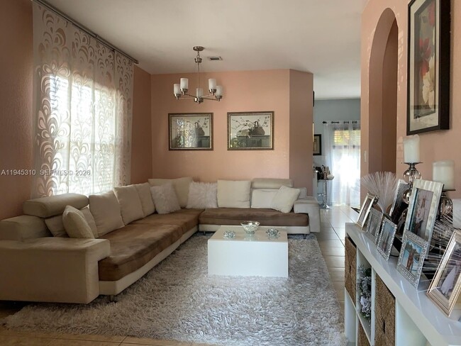 Photo - 9260 SW 220th St