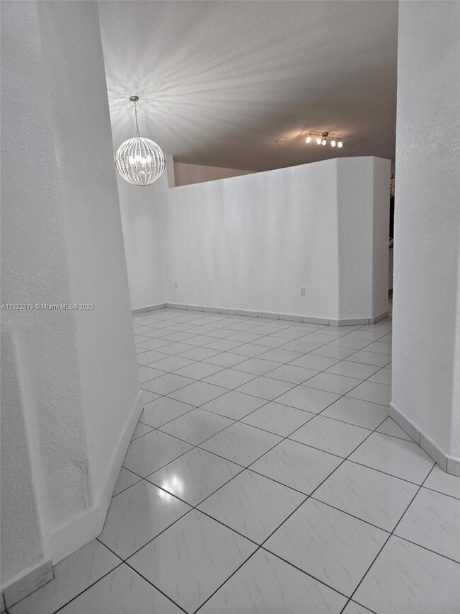 Photo - 8740 NW 142nd St