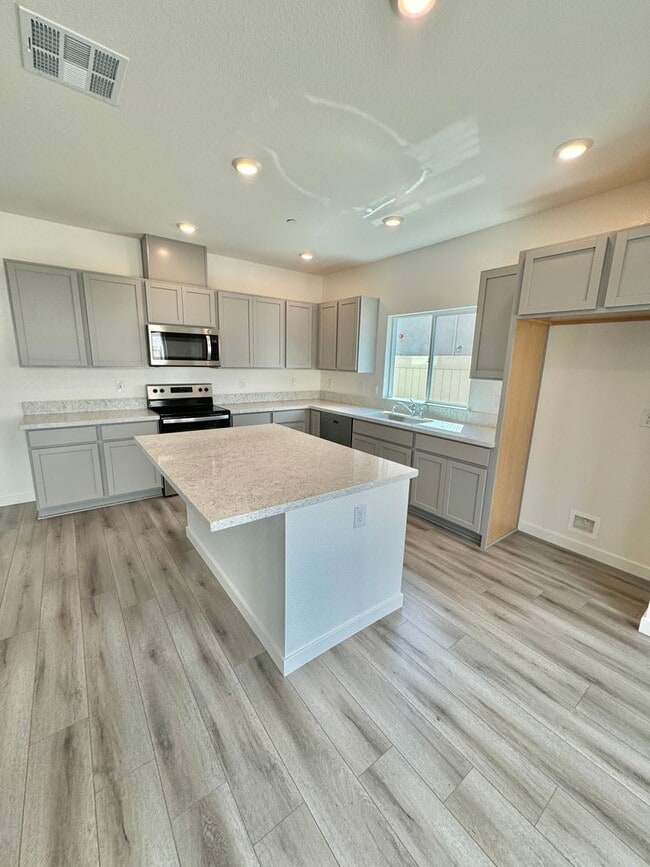 Photo - FOUR-FIVE/OFFICE BEDROOM THREE BATHROOM SE...