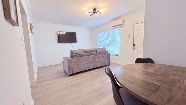 1125 NE 80th St Unit SI ID1632497P