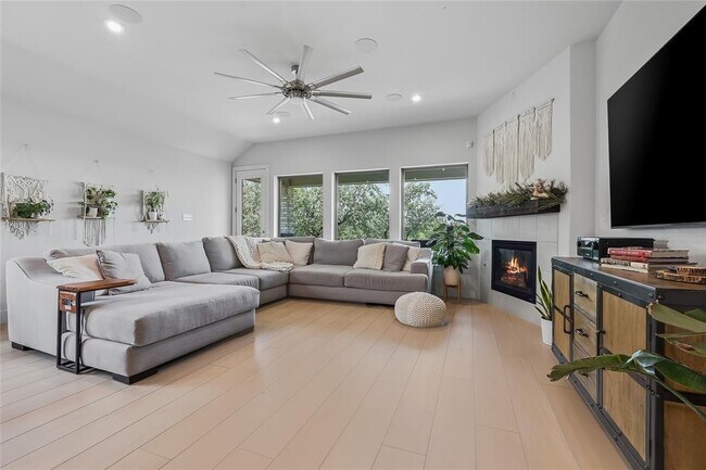 Photo - 8407 Prairie Rye Dr