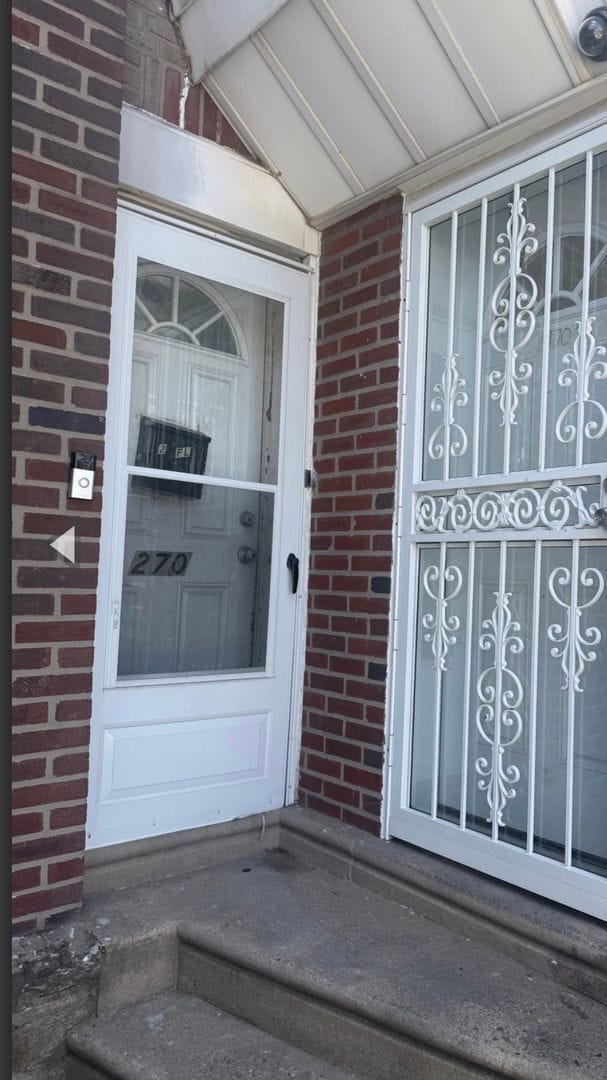 270 Rosemar St Unidad 270 Rosemar Street, 2nd floor