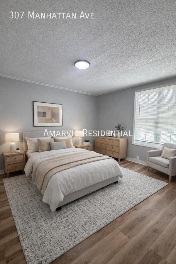 Photo - 307 Manhattan Ave