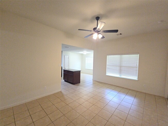 Photo - 2303 Golden Brandy Ln