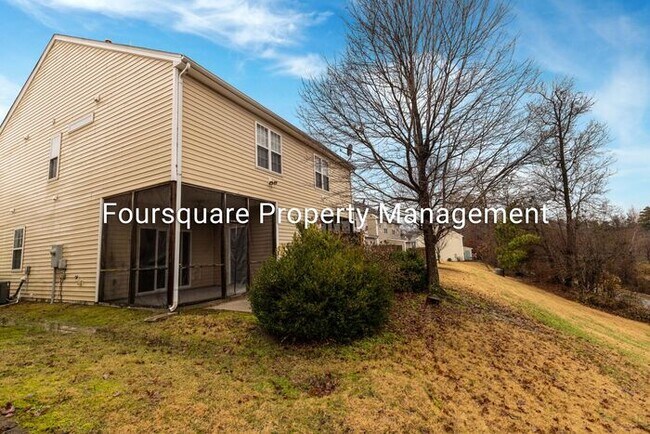 Photo - Bright End-Unit Townhome with Screened Porch & Community Pool – Raleigh Location