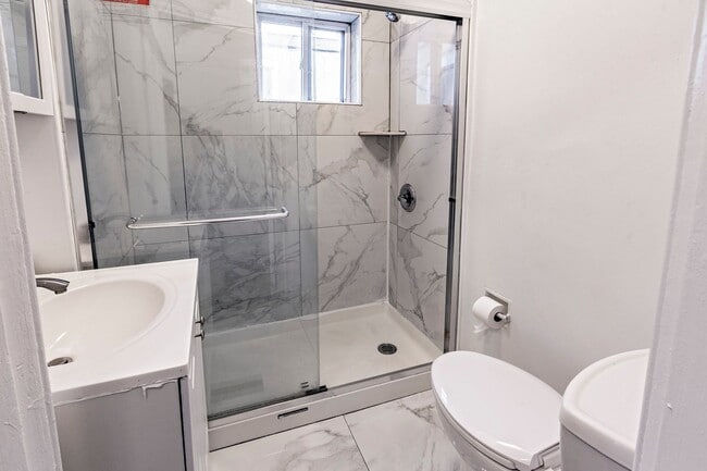 Photo - 3 bedroom, 1 bath updated home in The City...