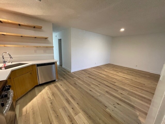 Photo - 9000 Clifton Way