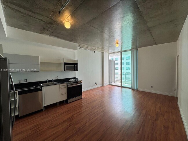 Photo - 690 SW 1st Ct Unit 2532