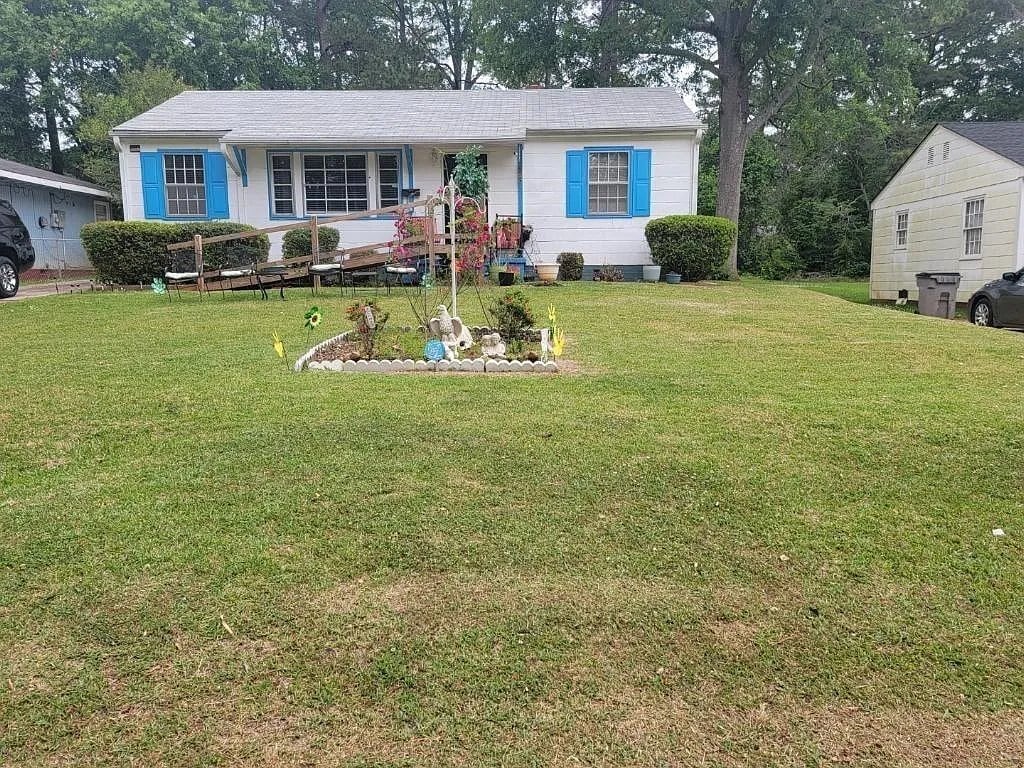 Photo - 239 Rutland Cir