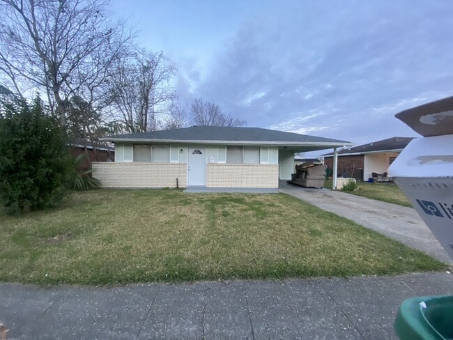 Photo - 1825 Buccola Ave