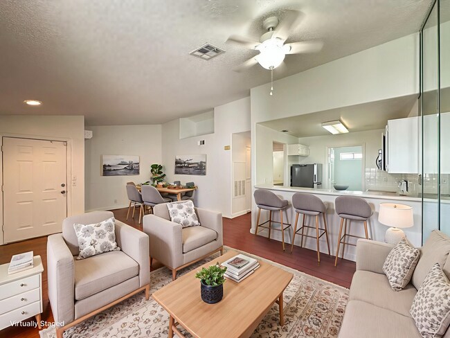 Photo - El Parque Condo