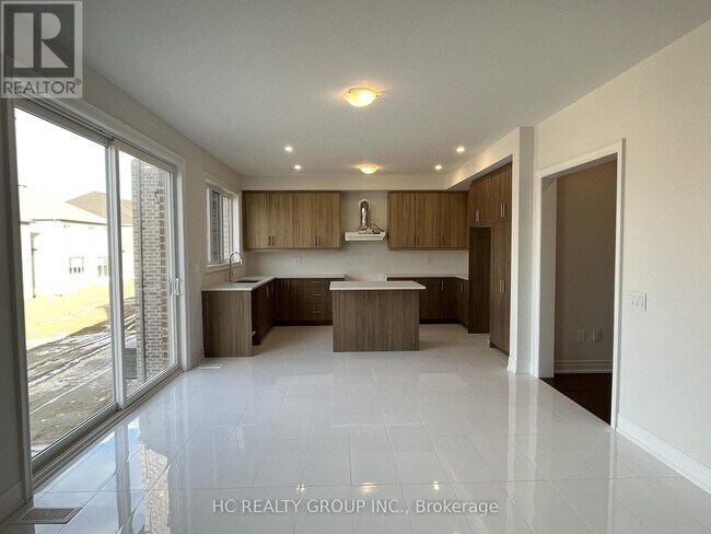 Photo - 79 Silk Twist Dr